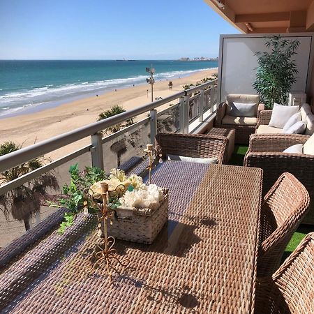 Luxury Oceanfront Triplex In Cadizアパートメント エクステリア 写真