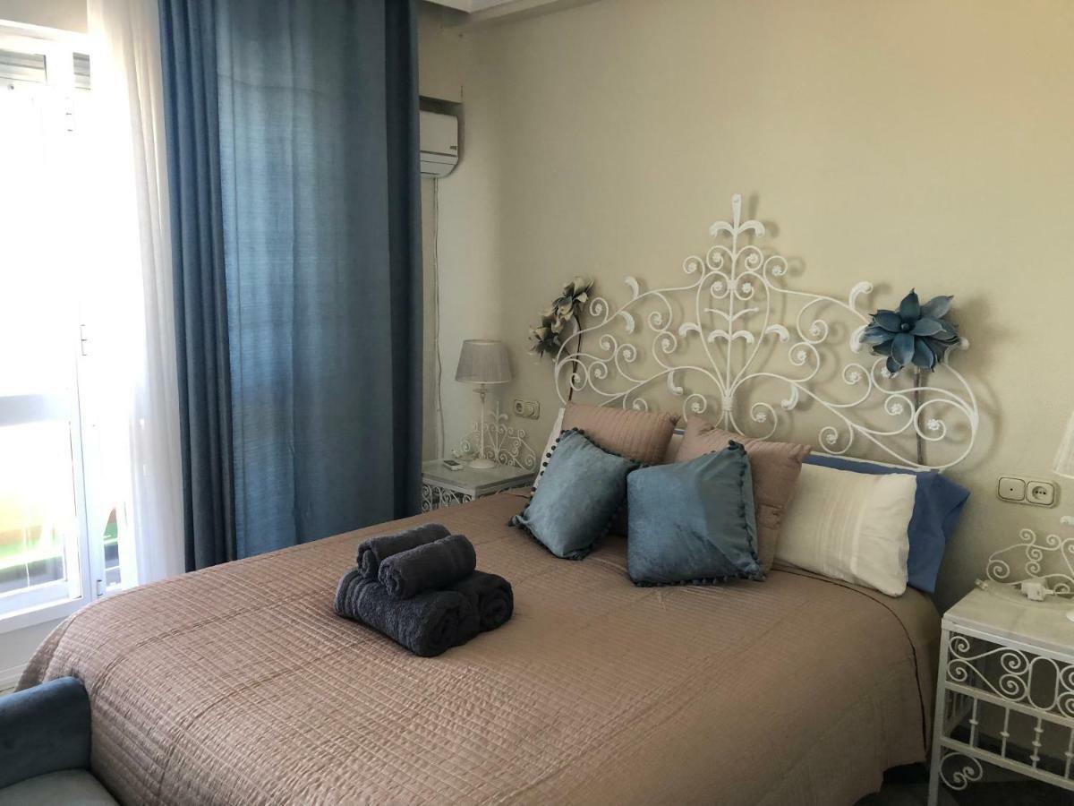 Luxury Oceanfront Triplex In Cadizアパートメント エクステリア 写真
